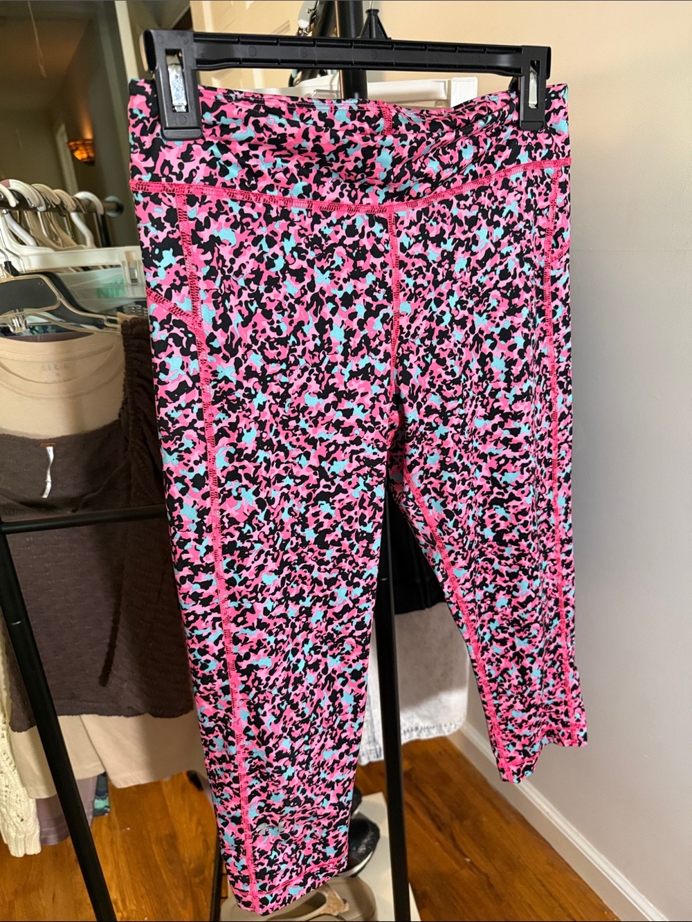 Under armor Pink, Black & Aqua Printed Athletic Capris